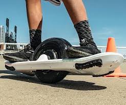 Deskorolka elektryczna hoverboard - decathlon - dla dzieci od ilu lat - dla dziewczyn